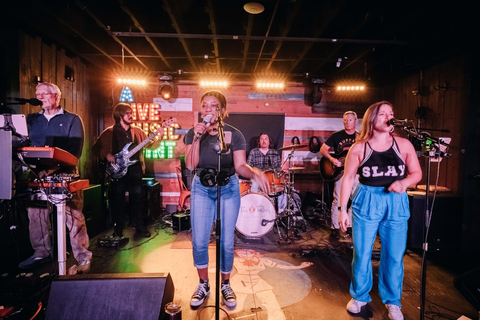 Raad OG — Tin Roof — photograph 11