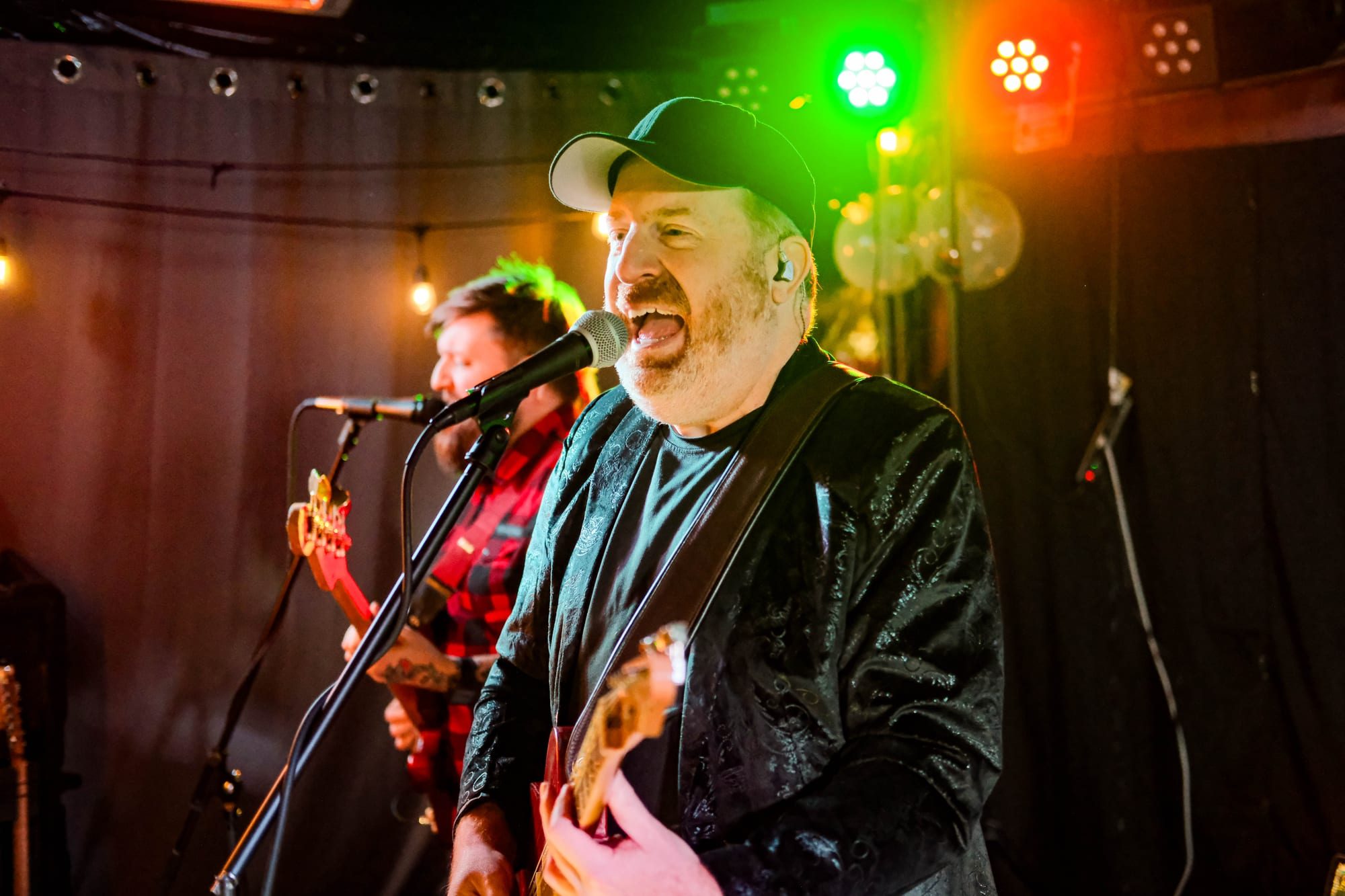 Tone Merchants — Backyard Bar — photograph 15