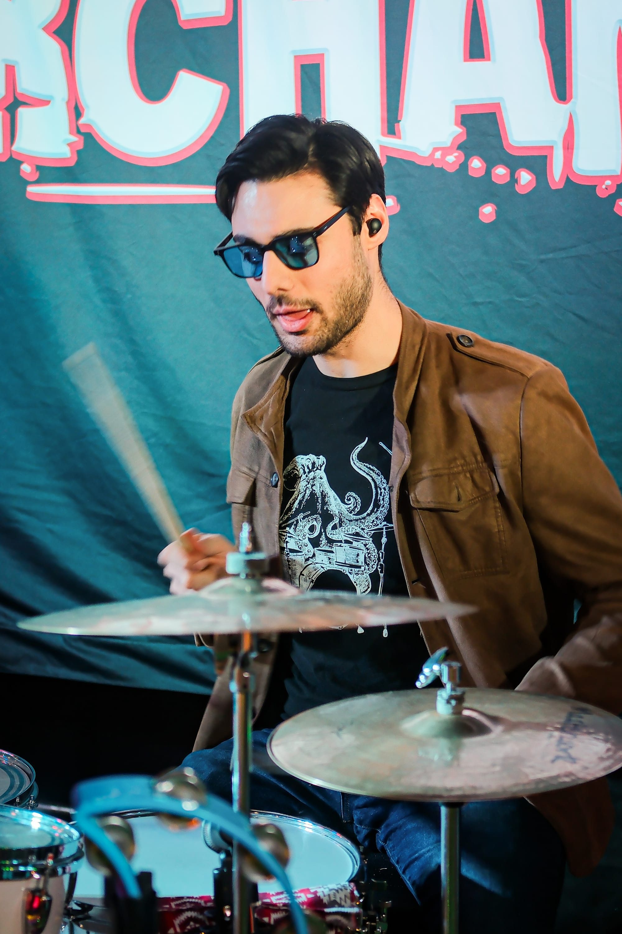 Tone Merchants — Backyard Bar — photograph 16