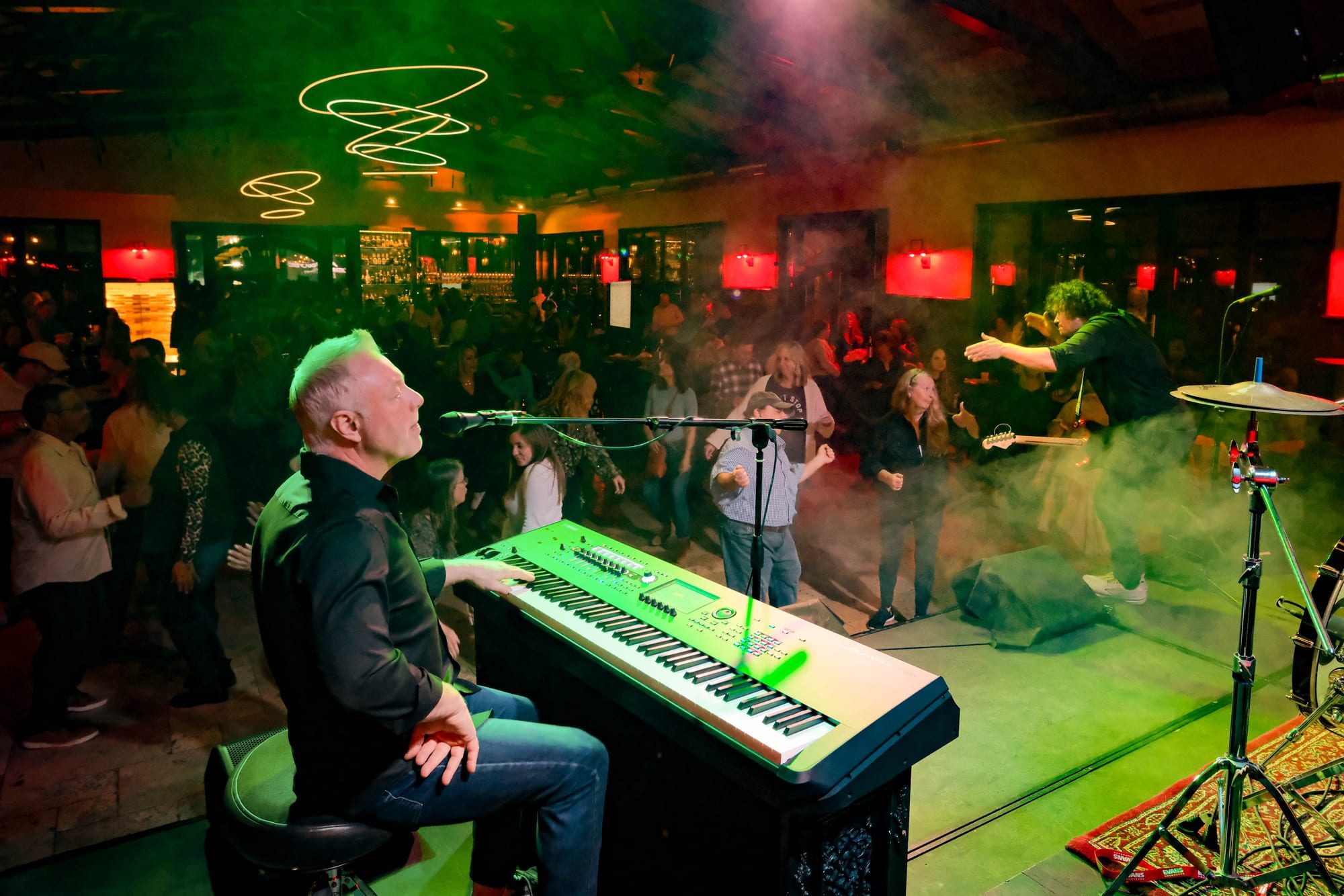 Magic Pipers — ZincHouse — photograph 8