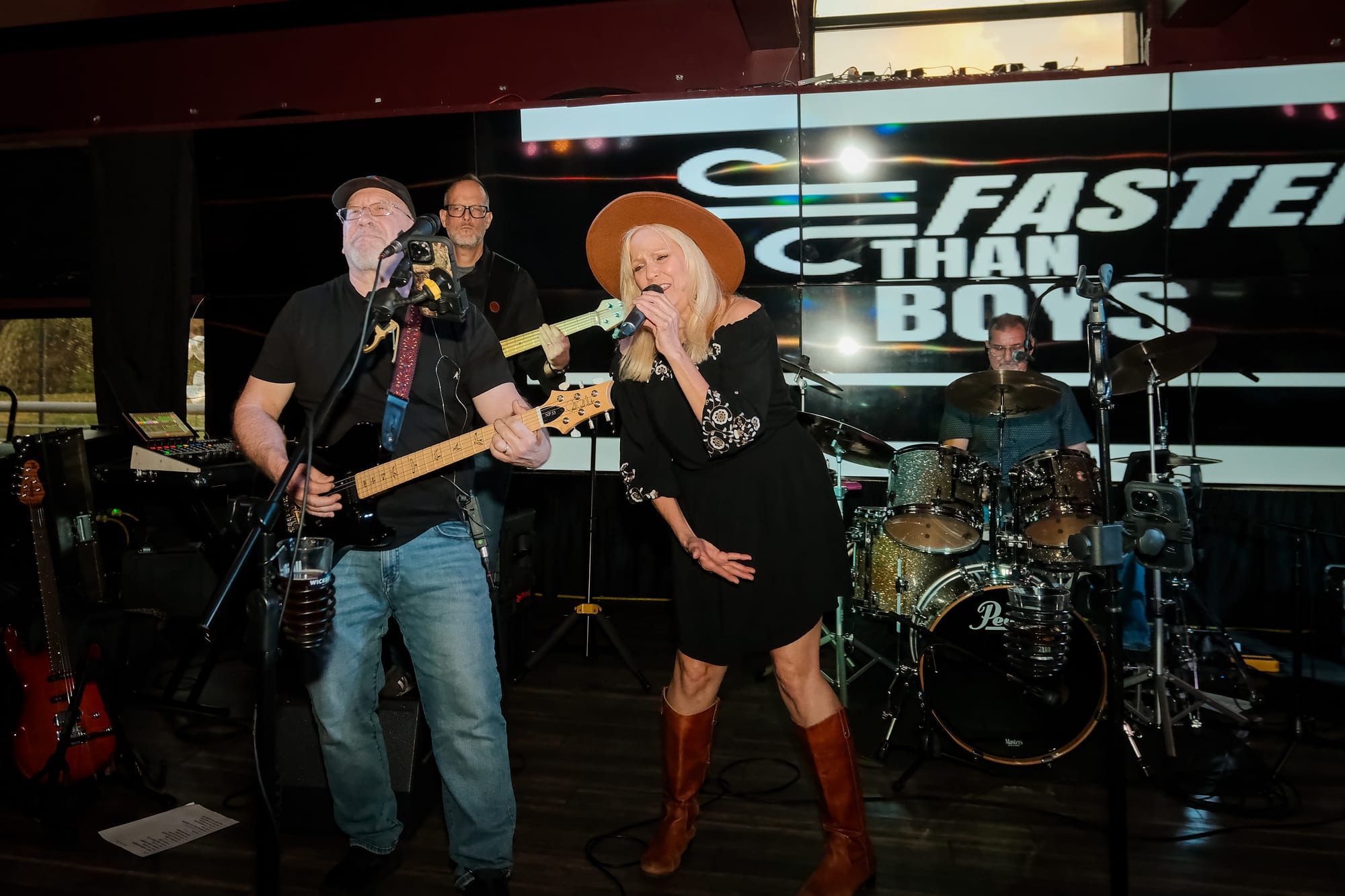 Faster Than Boys — Hangout Bar — photograph 1