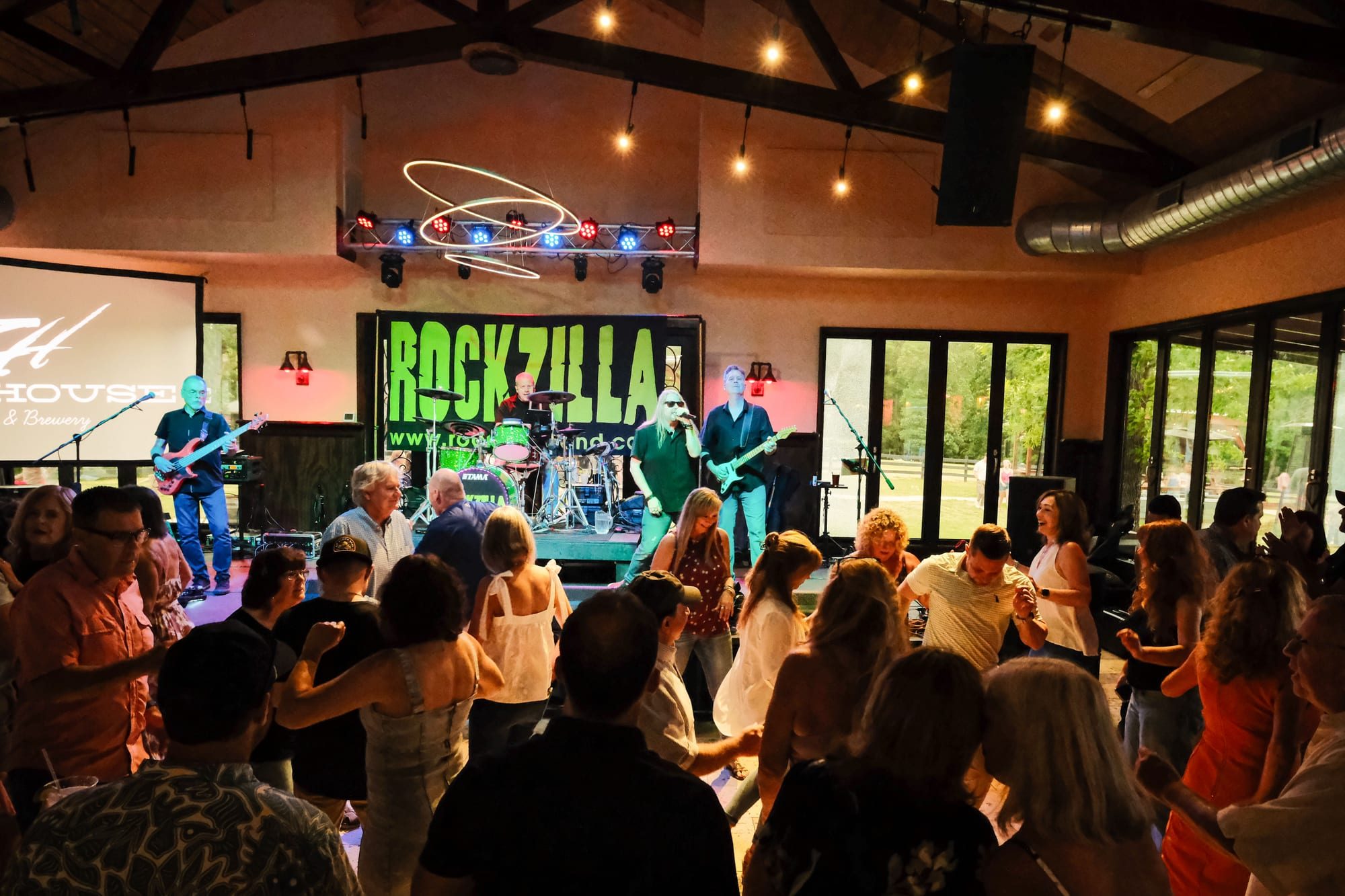 Rockzilla — ZincHouse — photograph 7