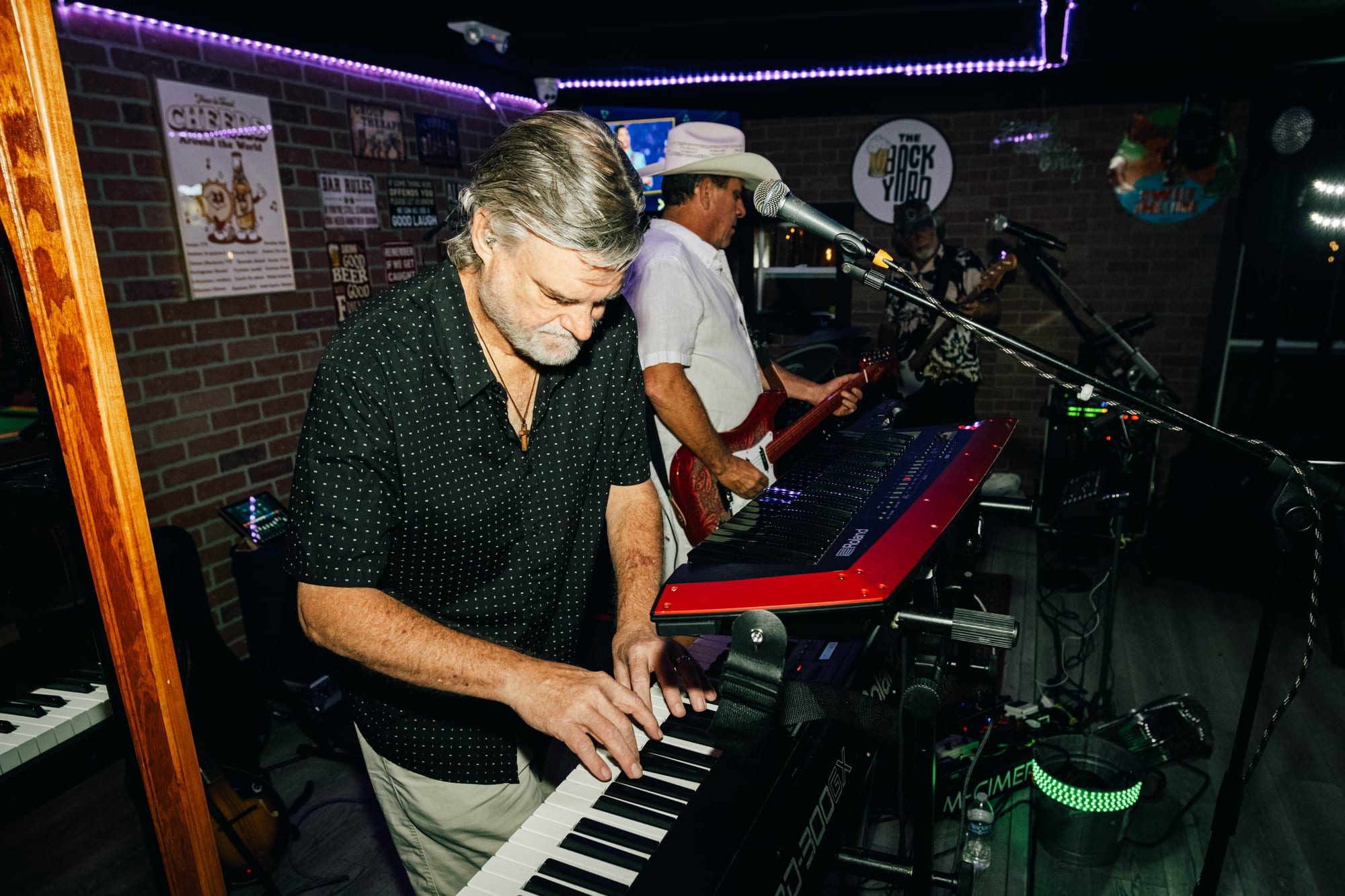 For the People — Backyard Bar — photograph 12