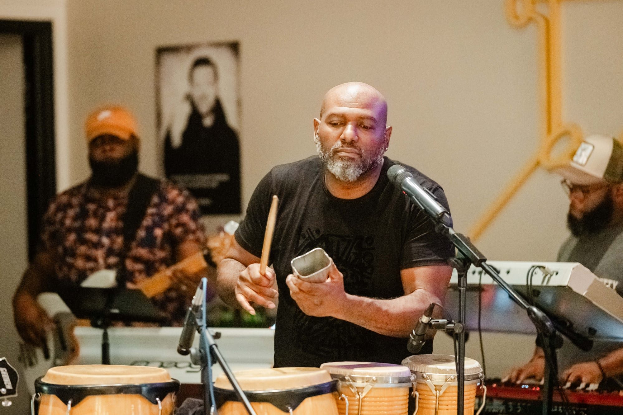 CD and the Mix — Fortnight — photograph 10