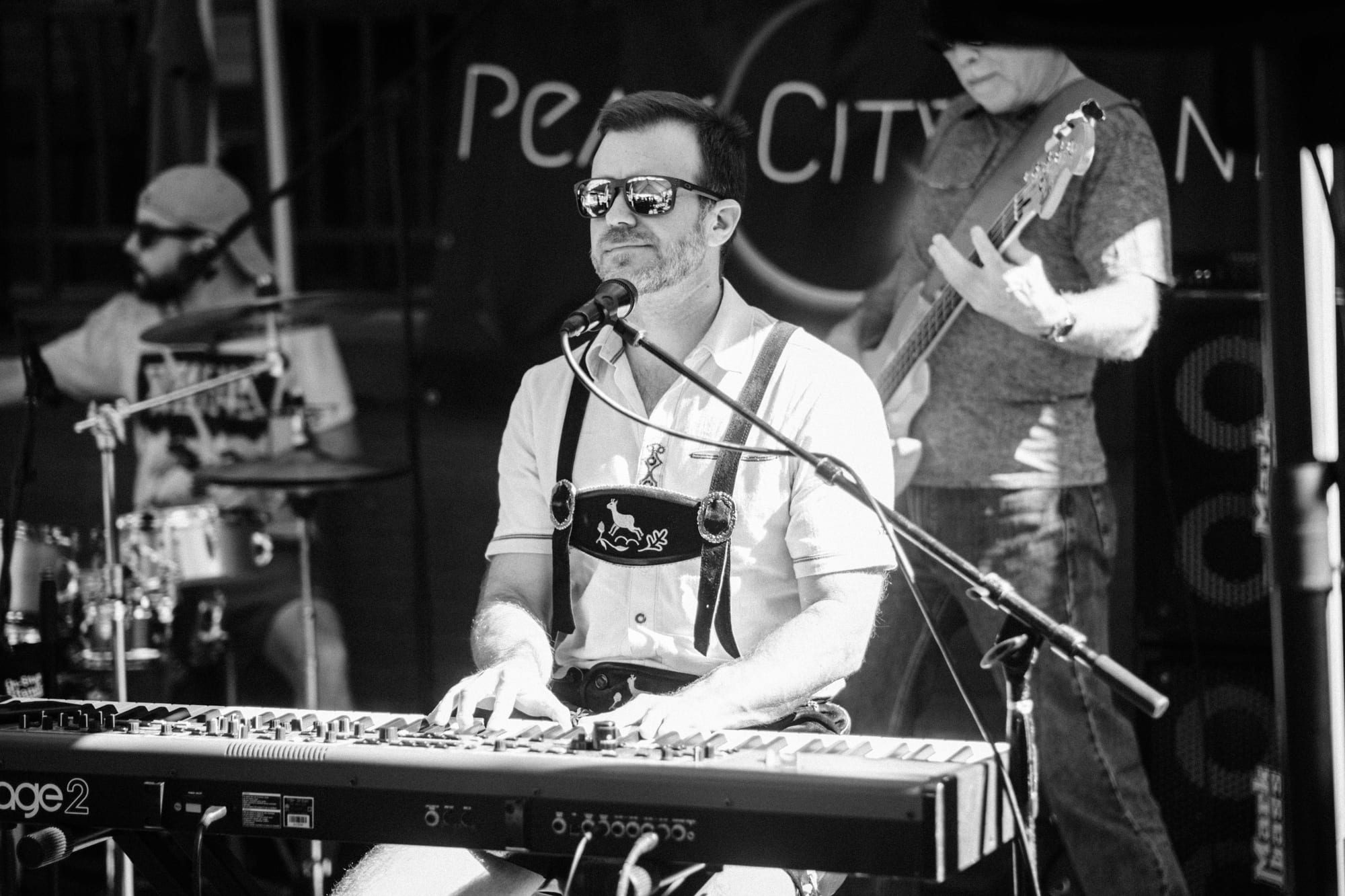 Peak City Band — Raleigh Brewing — photograph 2