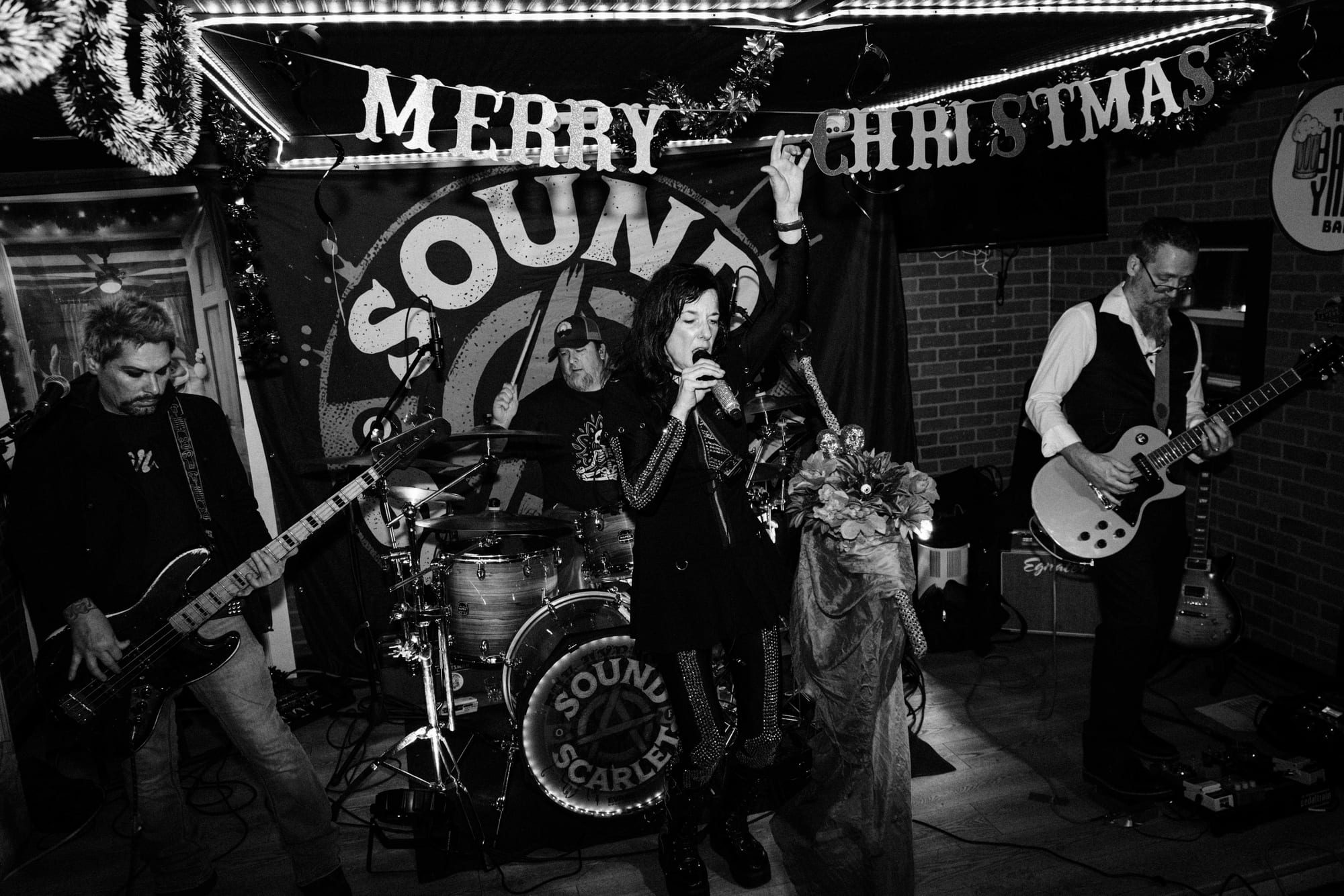 Sound of Scarlet — Backyard Bar — photograph 7