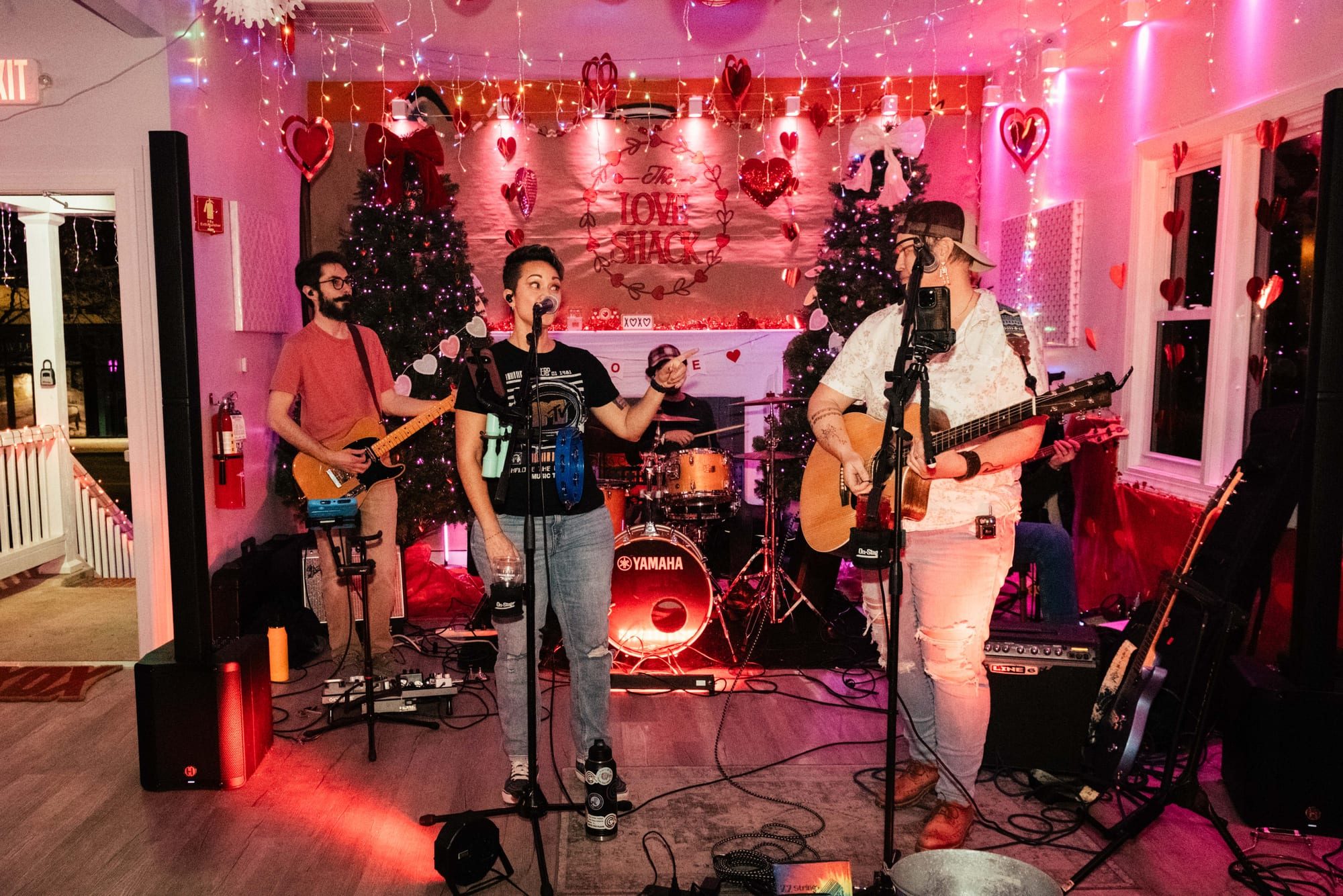 22 Strings — Tiki Brewing — photograph 1