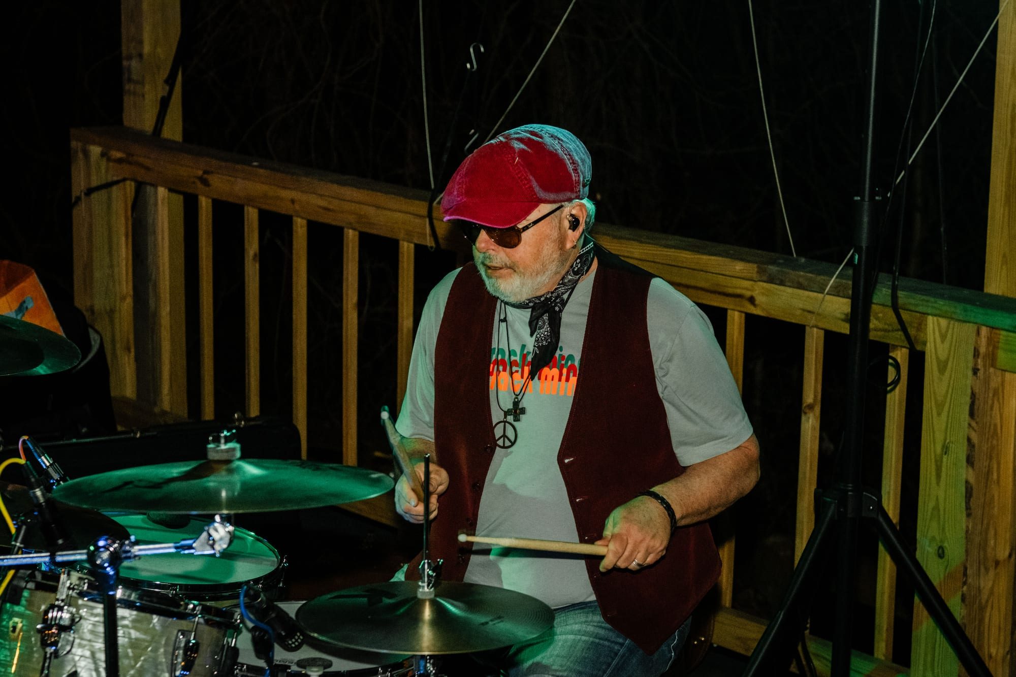 8-Track Minds — Backyard Bar — photograph 6