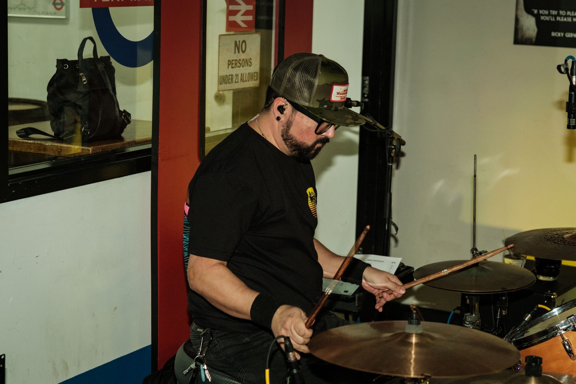 K-Bomb and the Kool Whips — Fortnight — photograph 4