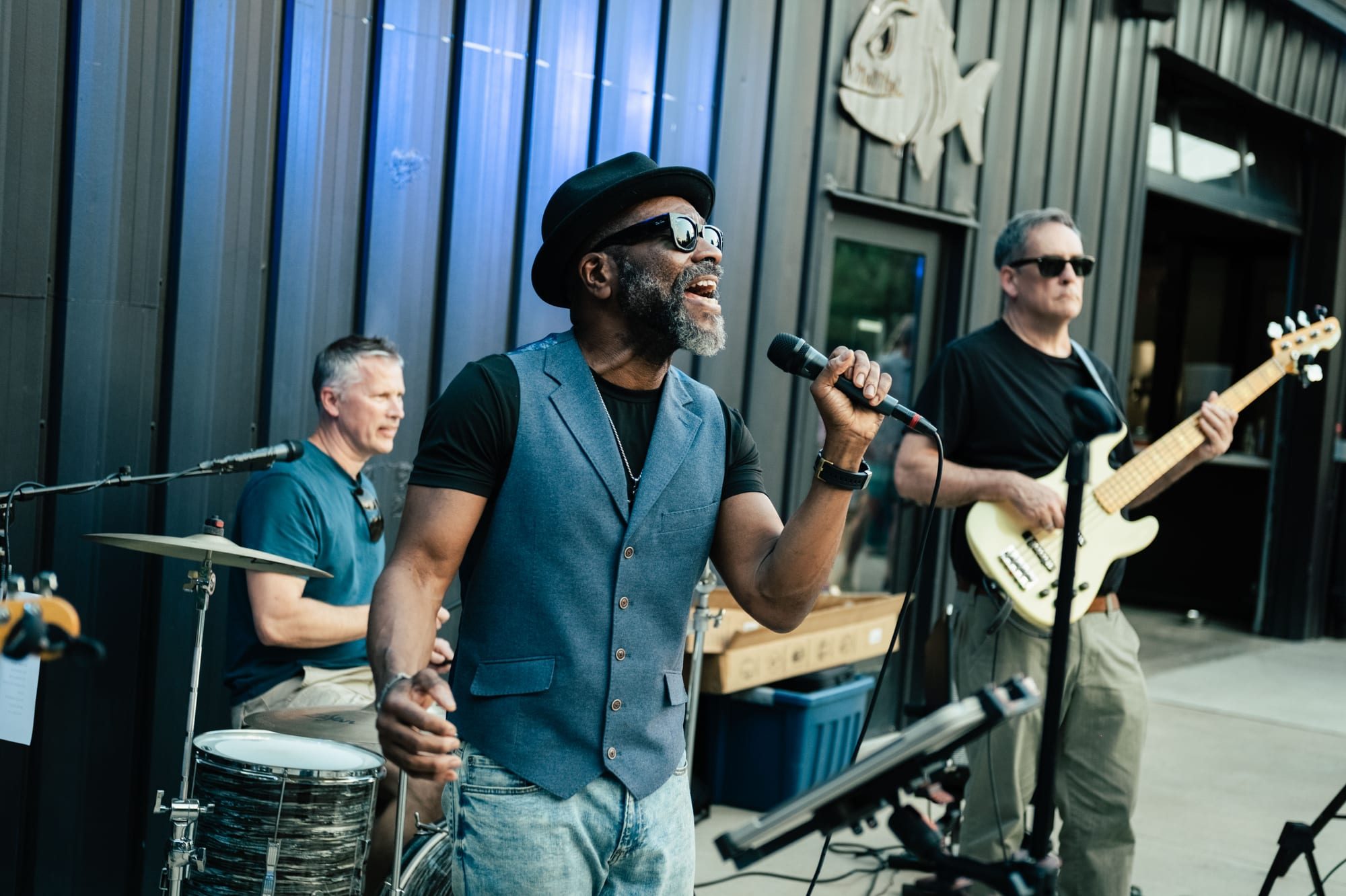Center Street Band — Vicious Fishes — photograph 7