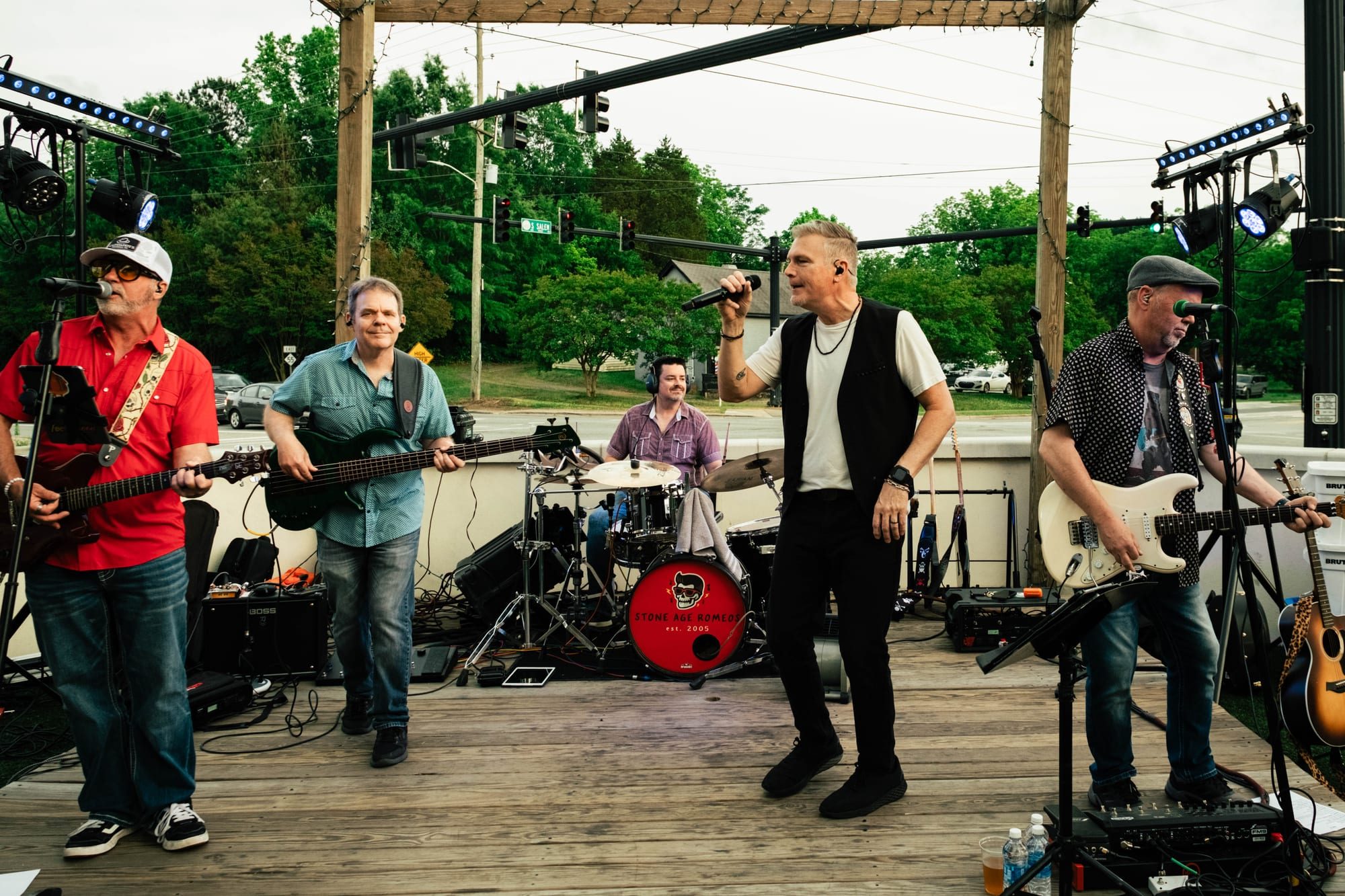 Stone Age Romeos — Tap Station — photograph 1
