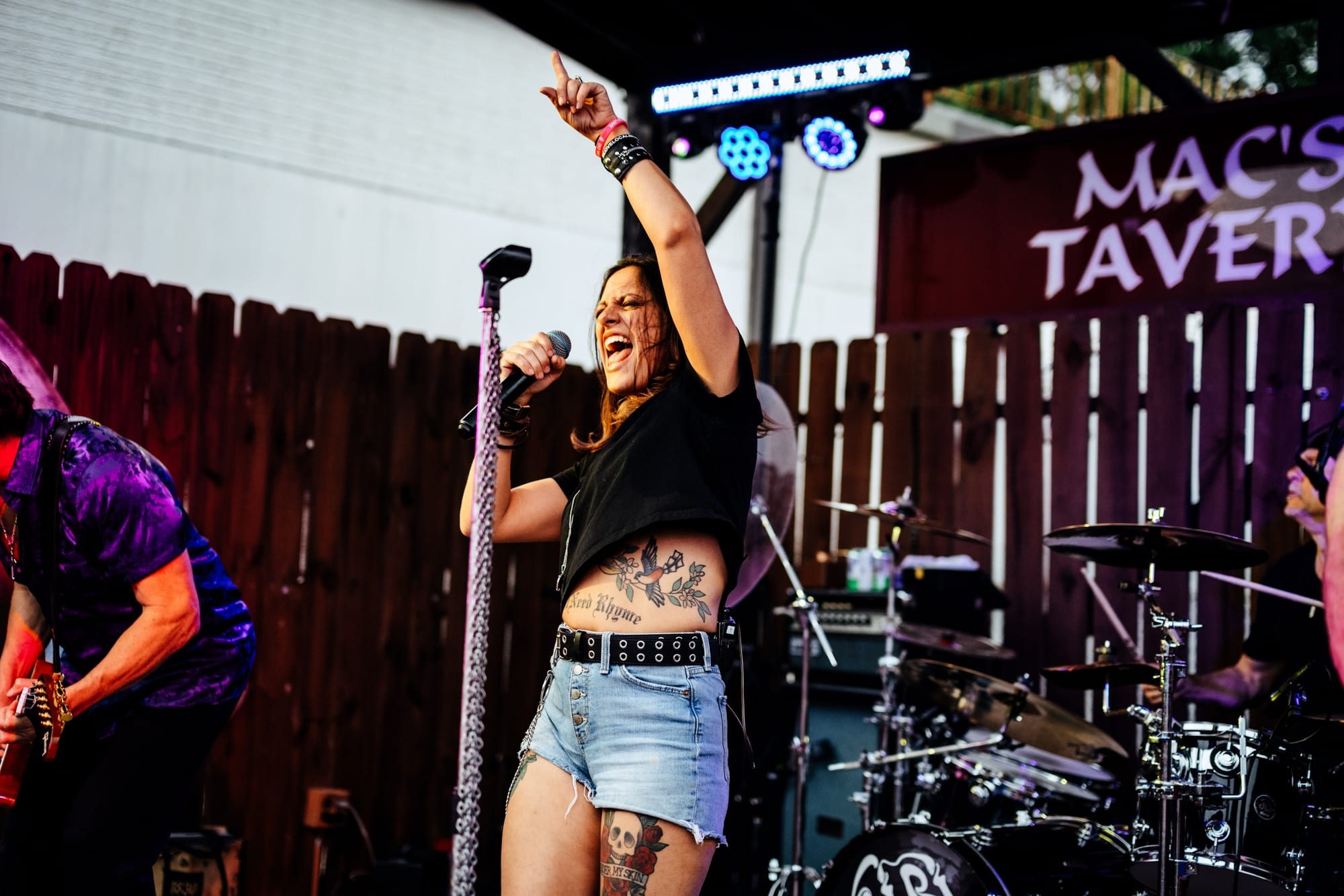 Alibi — Mac's Tavern — photograph 4