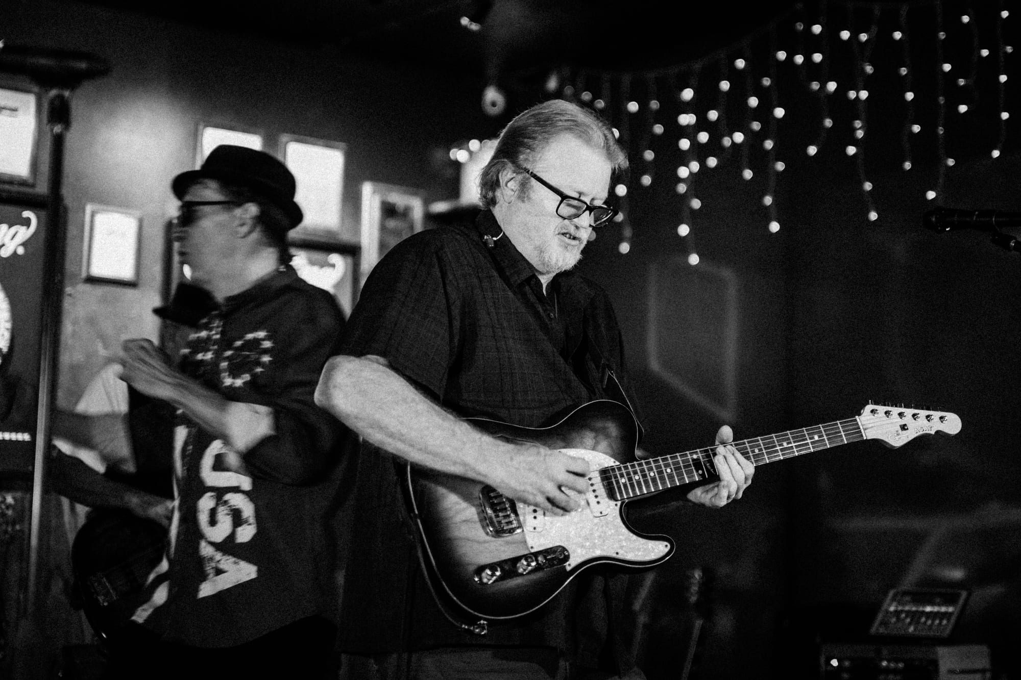 Electric Carnival — Mac's Tavern — photograph 2