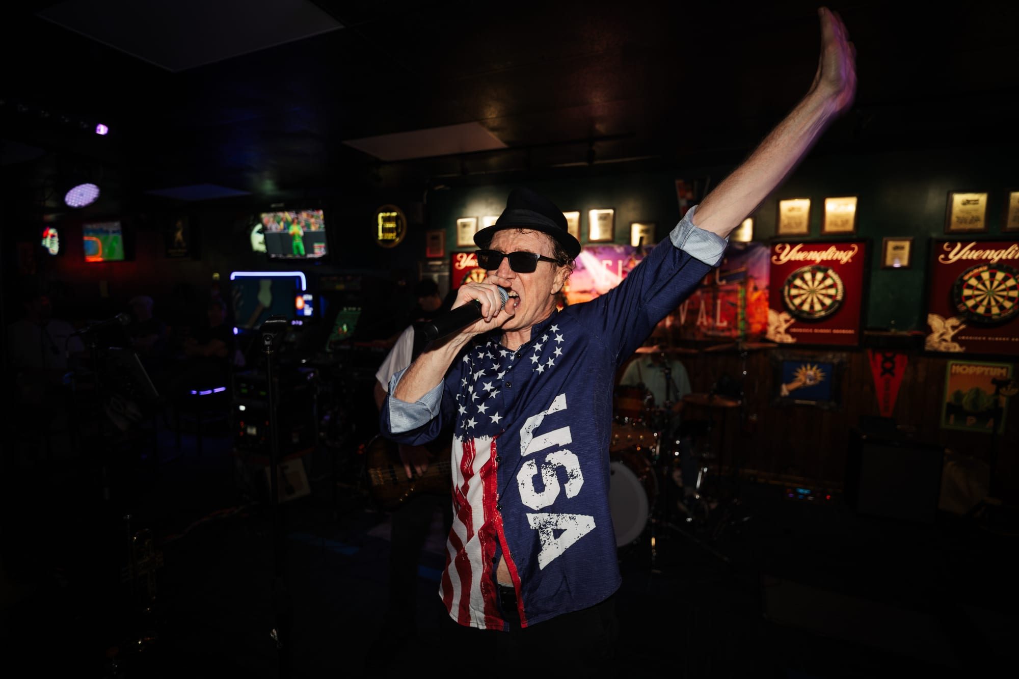 Electric Carnival — Mac's Tavern — photograph 11