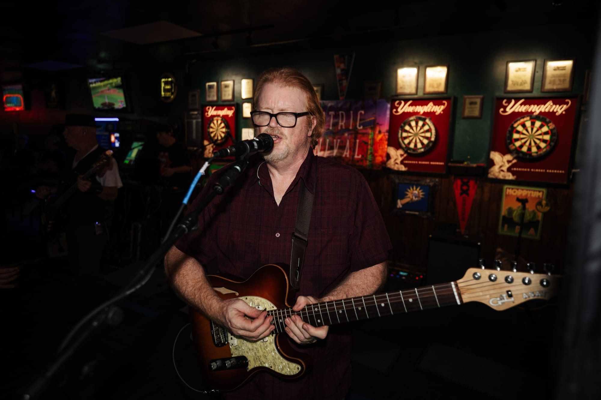 Electric Carnival — Mac's Tavern — photograph 12