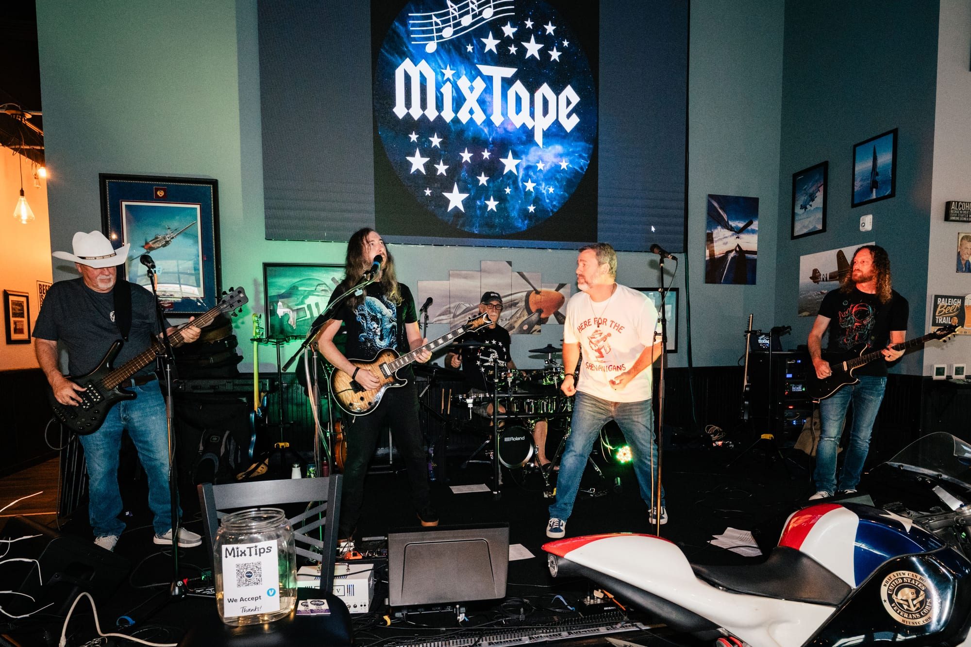 MixTape — Aviator Hanger Bar — photograph 10