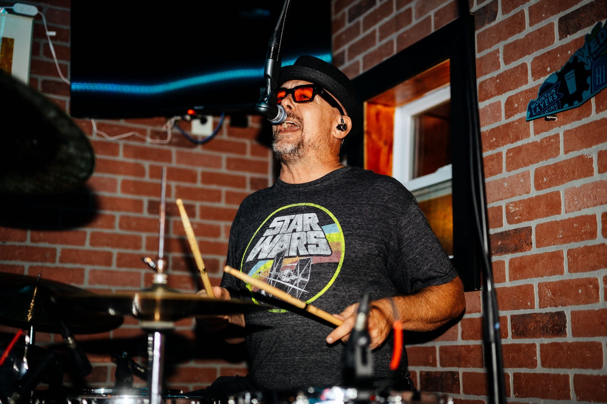 Police and Thieves — Backyard Bar — photograph 3